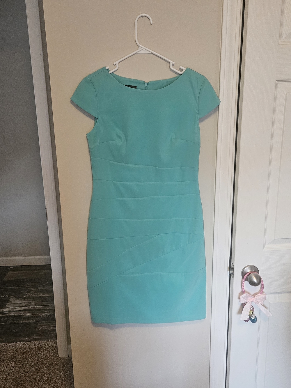 Women’s Aqua Cap-Sleeve Sheath Dress